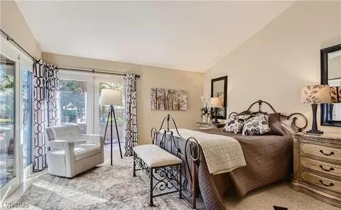 6 bed Apartment in Florida