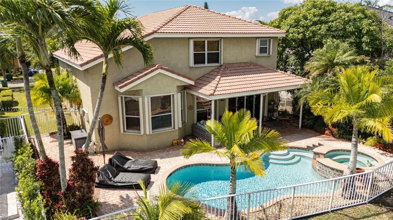 4 bed Apartment in Florida