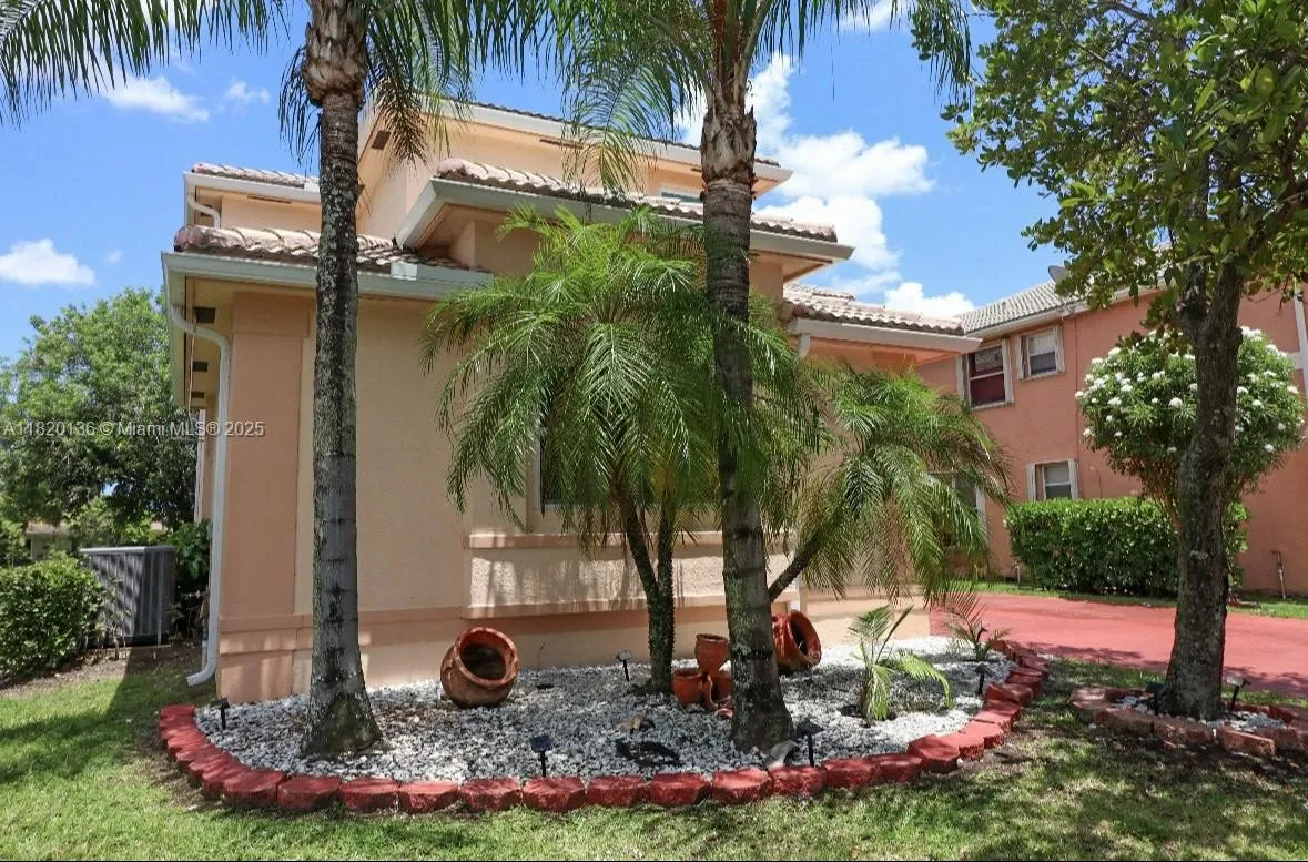 6 bed Apartment in Florida
